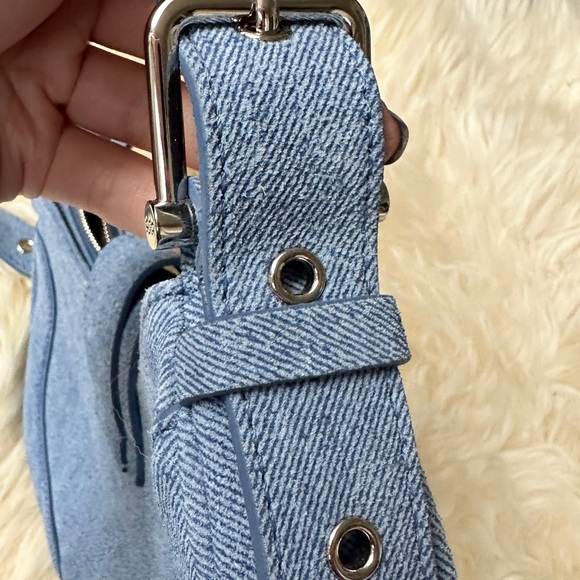 Osoi
decorative-buckle shoulder bag - Picture 8 of 10